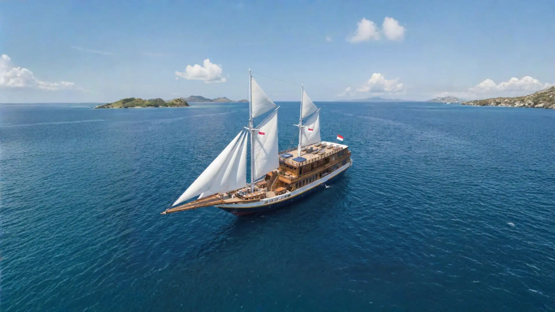 Luxury Liveaboard Cruise